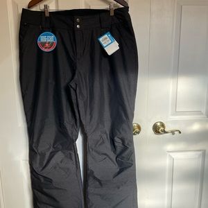 Columbia women’s snow pants/ski pants